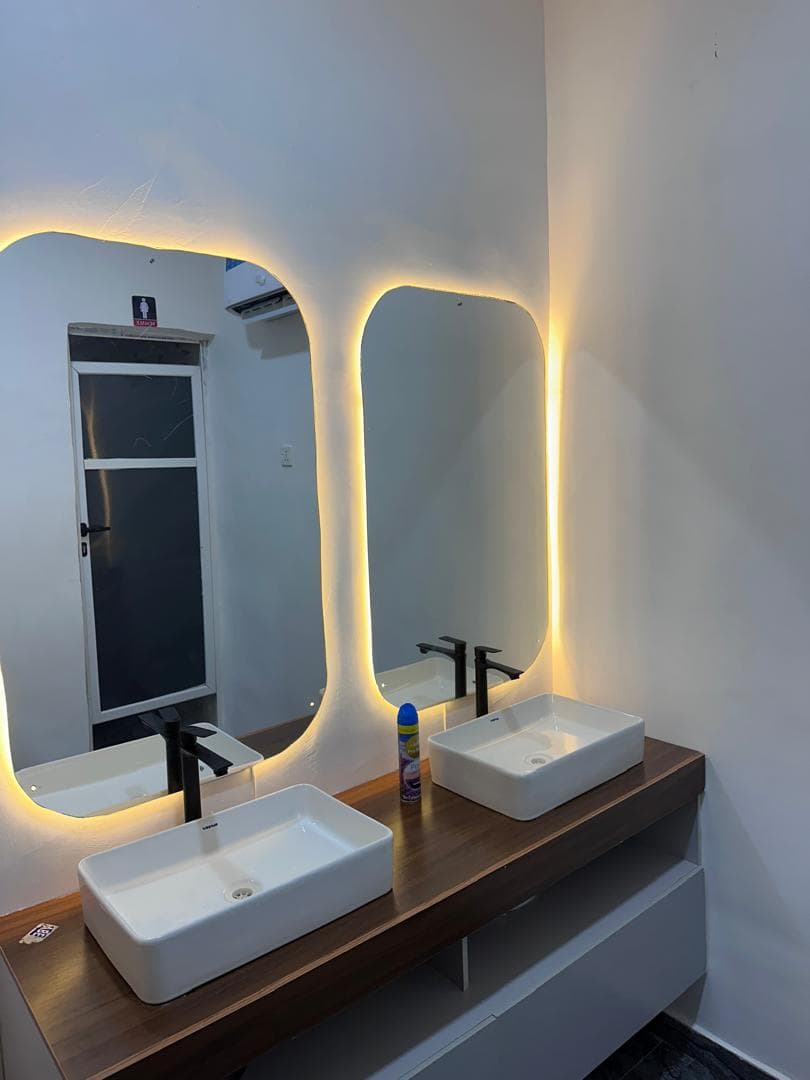 Locker Rooms & Showers